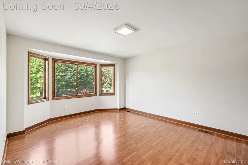 627 Parkland Drive Rochester Hills City, MI 48307
