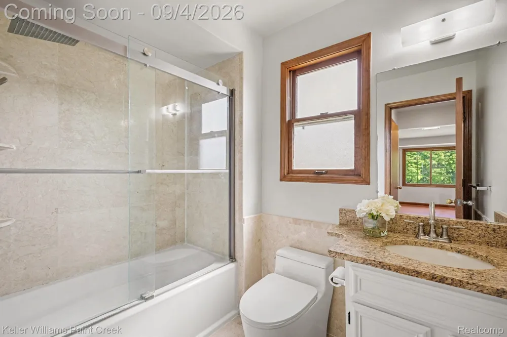 627 Parkland Drive Rochester Hills City, MI 48307