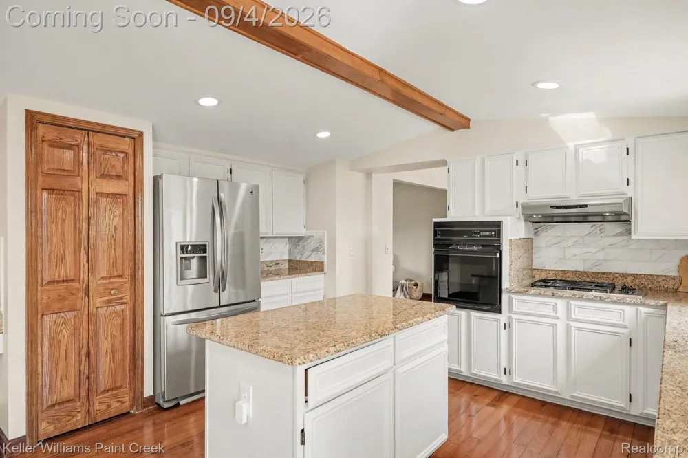 627 Parkland Drive Rochester Hills City, MI 48307