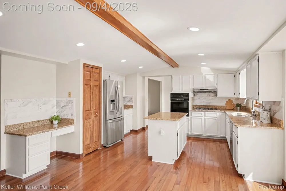 627 Parkland Drive Rochester Hills City, MI 48307