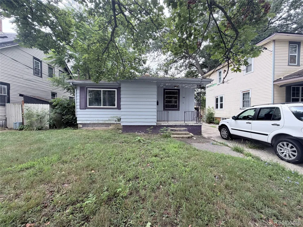 318 E Myrtle Avenue Flint City, MI 48505