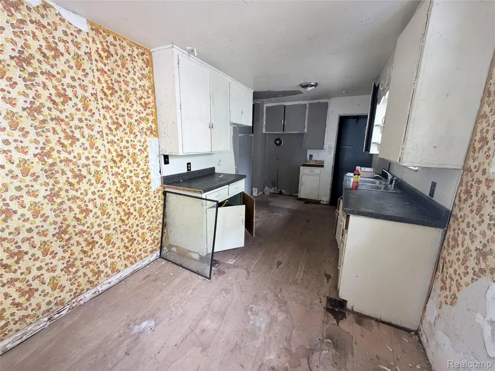 318 E Myrtle Avenue Flint City, MI 48505