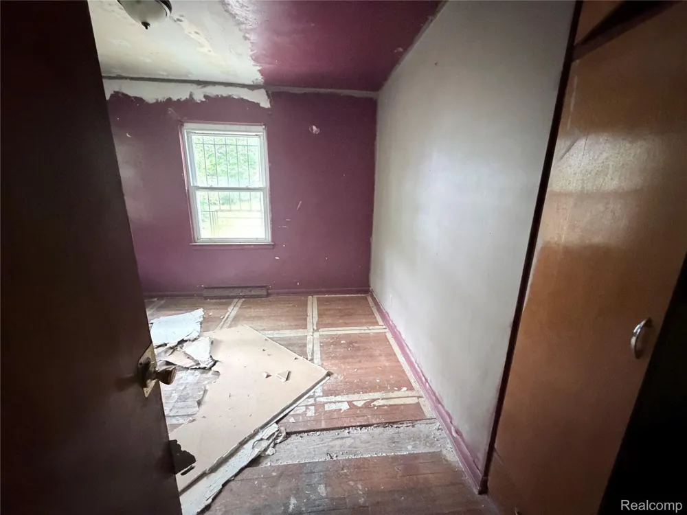 318 E Myrtle Avenue Flint City, MI 48505