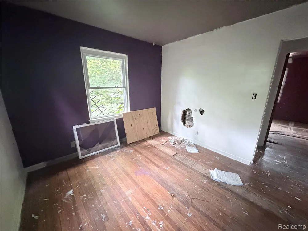 318 E Myrtle Avenue Flint City, MI 48505
