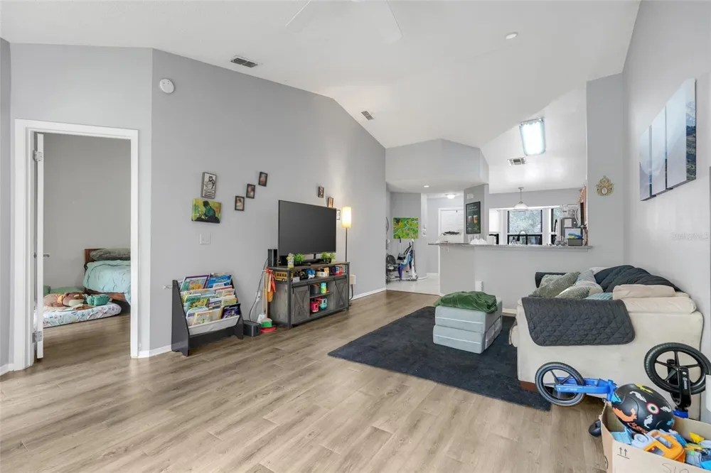 7661 SUGAR BEND DRIVE #7661 Orlando, FL 32819