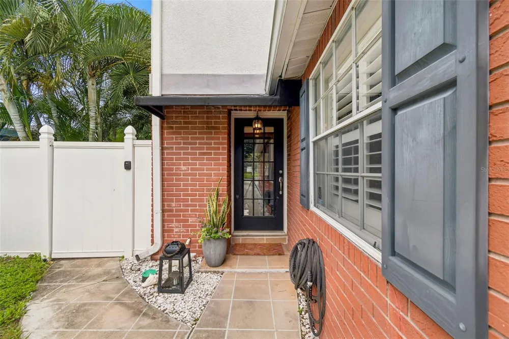 111 S LAUBER WAY #B Tampa, FL 33609