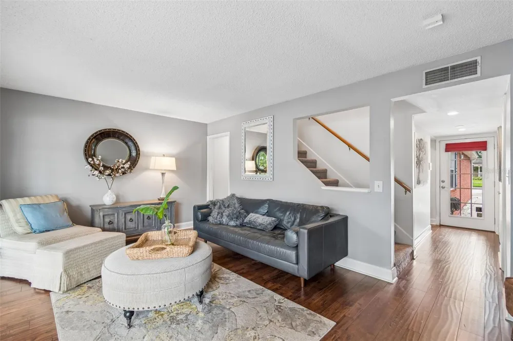 111 S LAUBER WAY #B Tampa, FL 33609
