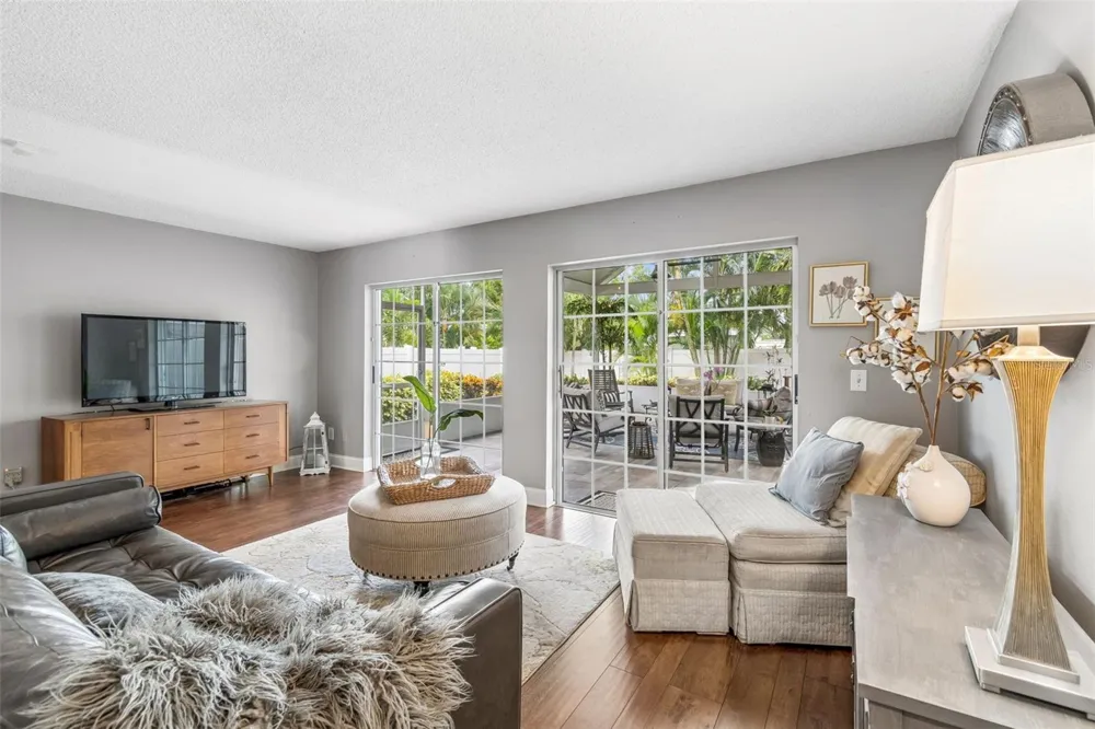 111 S LAUBER WAY #B Tampa, FL 33609