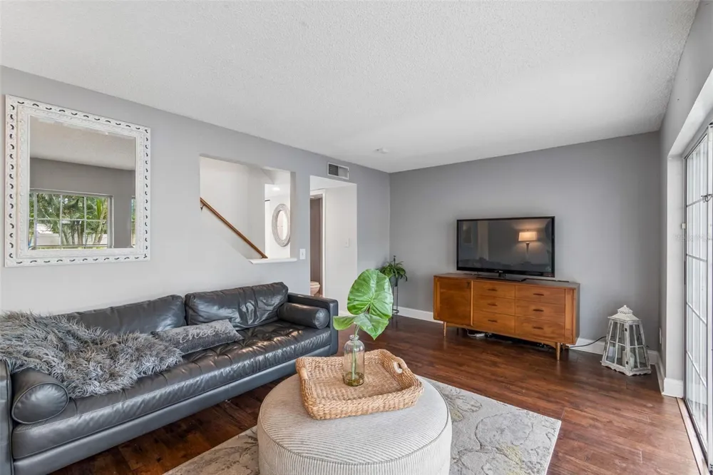 111 S LAUBER WAY #B Tampa, FL 33609