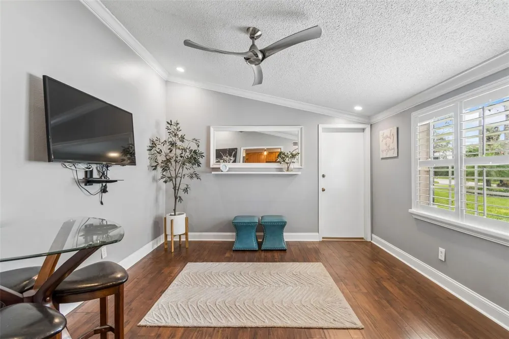111 S LAUBER WAY #B Tampa, FL 33609