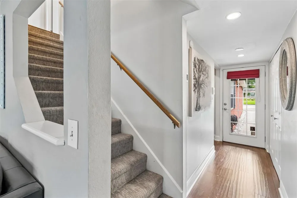 111 S LAUBER WAY #B Tampa, FL 33609