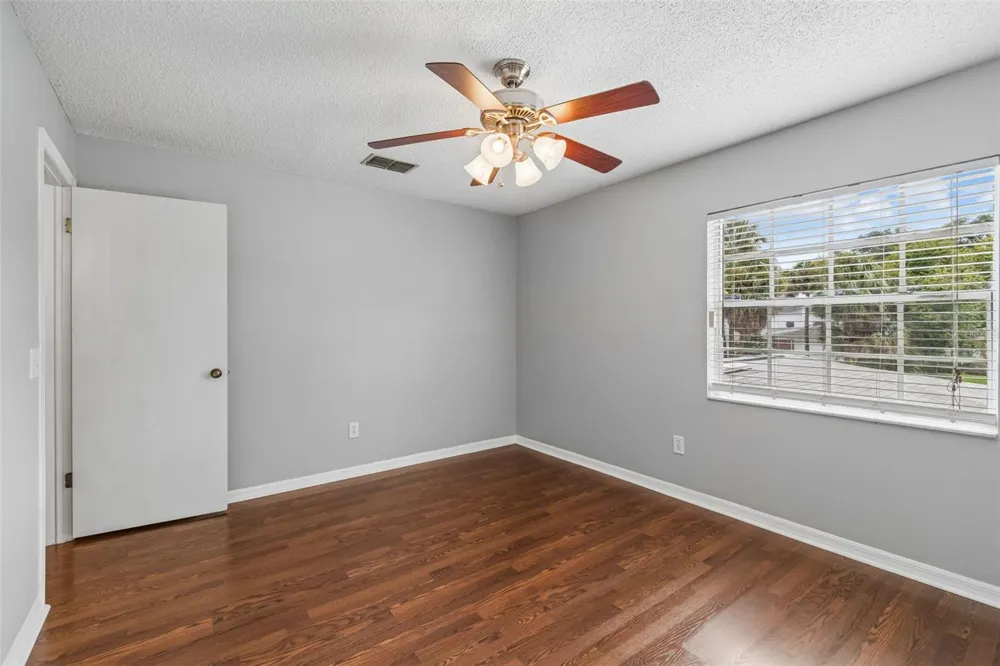 111 S LAUBER WAY #B Tampa, FL 33609