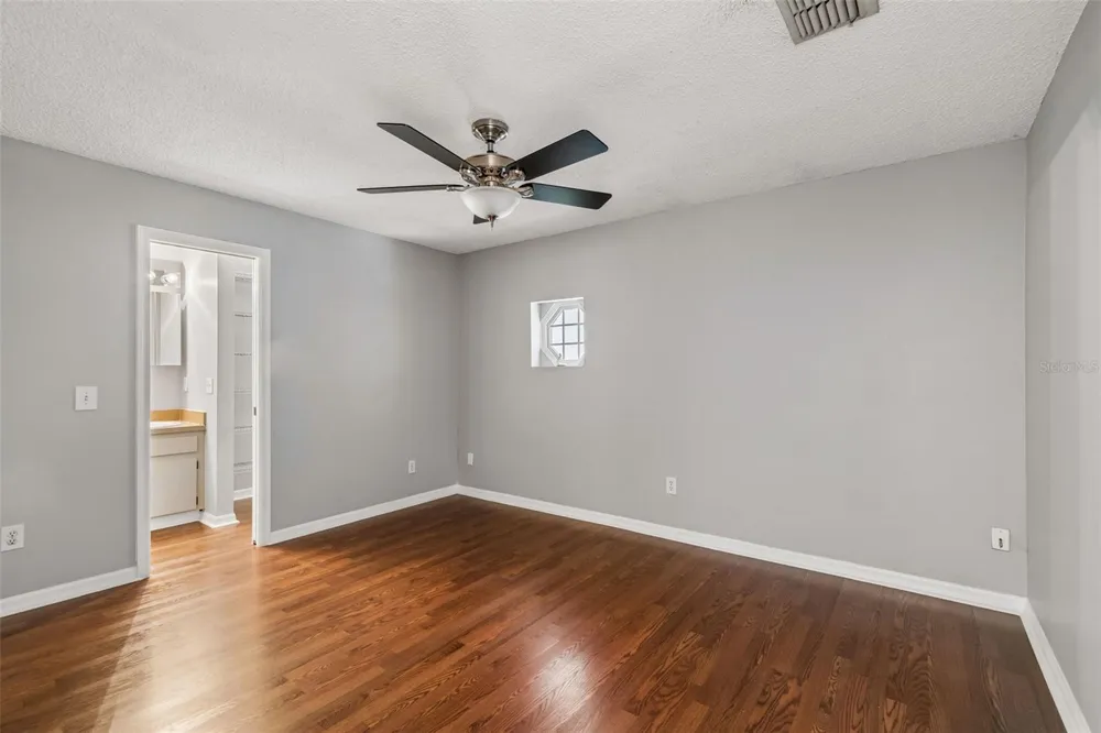 111 S LAUBER WAY #B Tampa, FL 33609