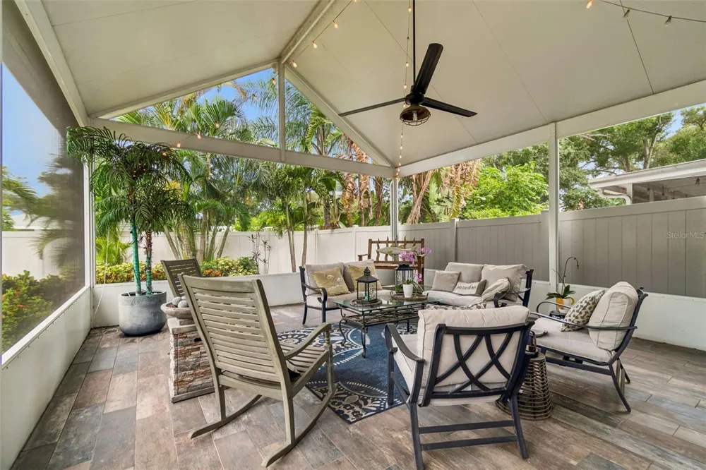 111 S LAUBER WAY #B Tampa, FL 33609