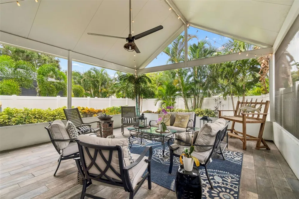 111 S LAUBER WAY #B Tampa, FL 33609