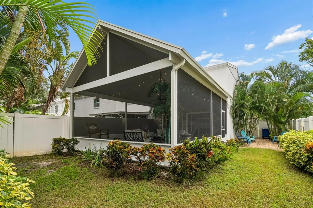 111 S LAUBER WAY #B Tampa, FL 33609