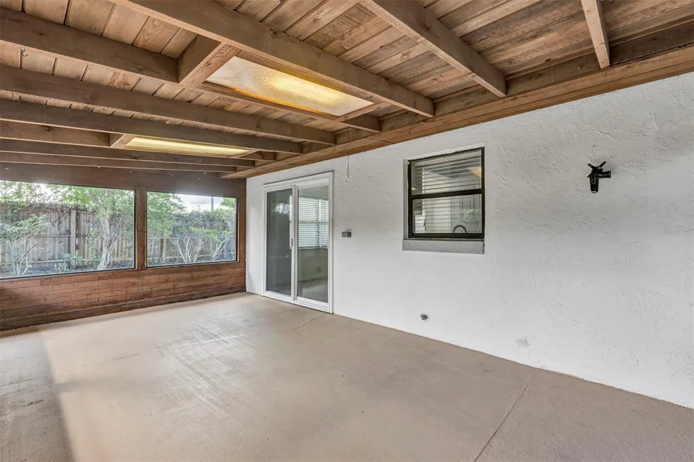 1402 CRYSTAL COURT Tavares, FL 32778