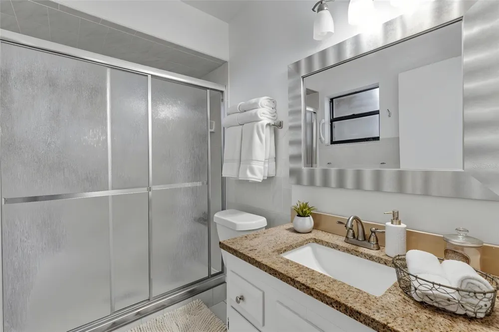 1402 CRYSTAL COURT Tavares, FL 32778