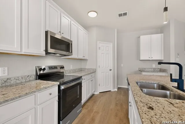 3300 Ridge Pl Seguin, TX 78155