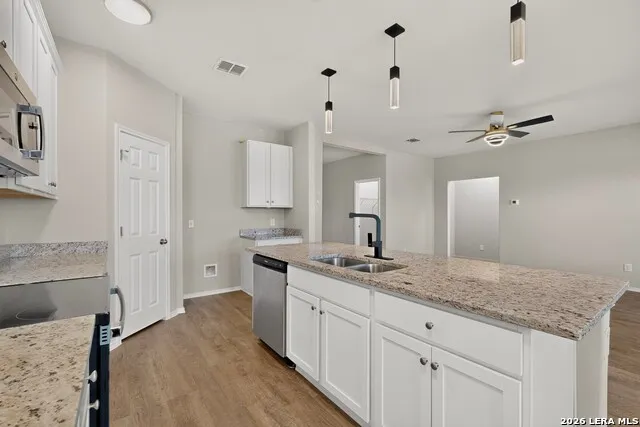 3300 Ridge Pl Seguin, TX 78155