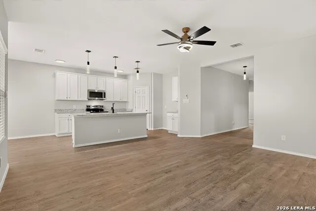 3300 Ridge Pl Seguin, TX 78155