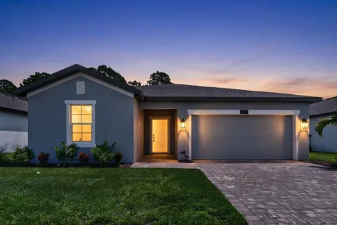 243 LAKESIDE BREEZE WAY