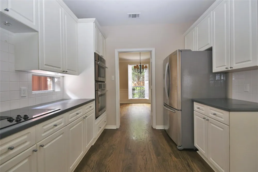 4124 Briarbend Road Dallas, TX 75287