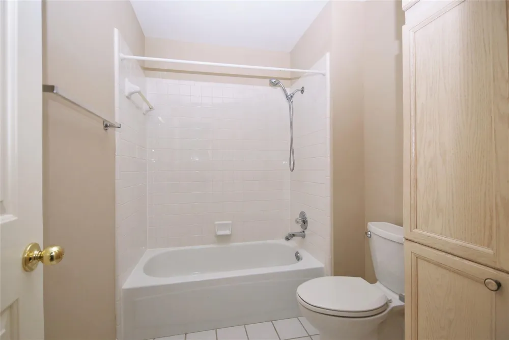 4124 Briarbend Road Dallas, TX 75287