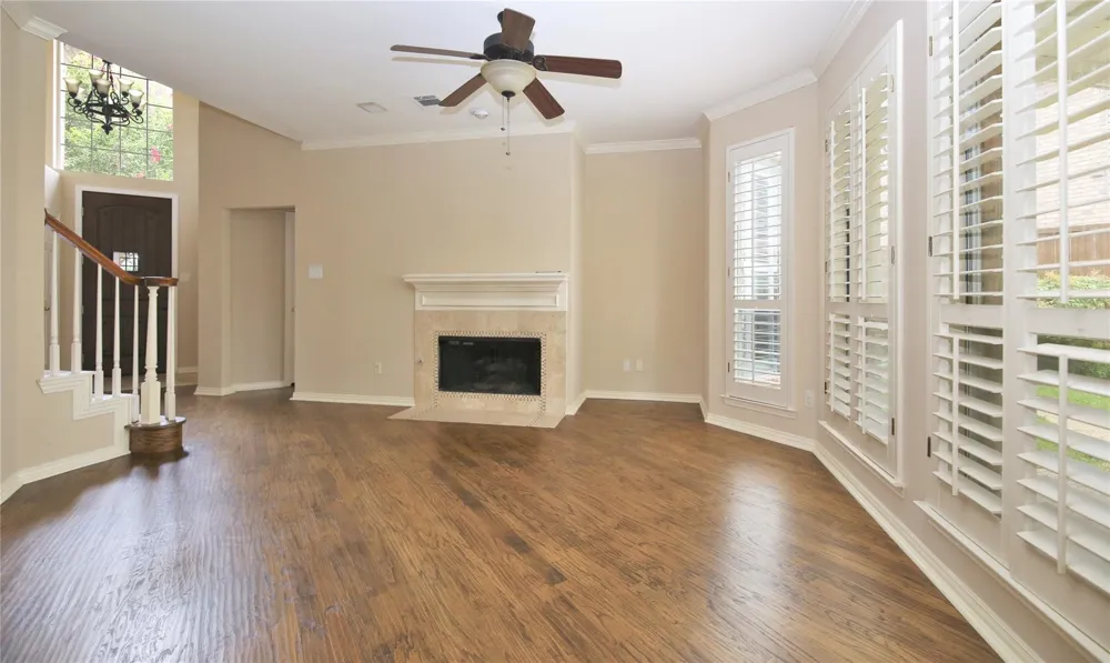 4124 Briarbend Road Dallas, TX 75287