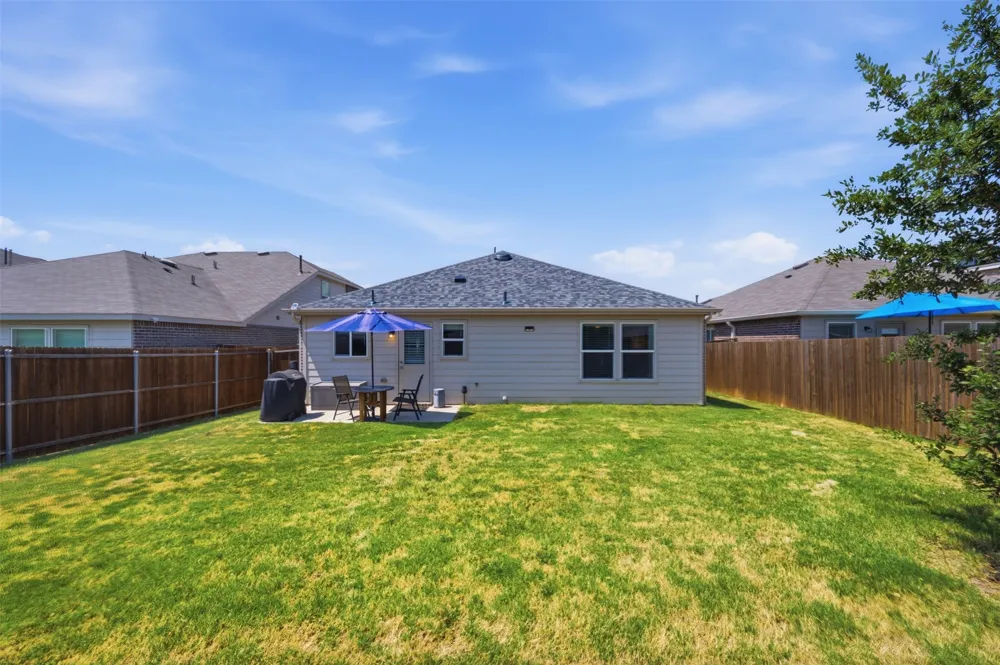 16028 Crews Avenue Haslet, TX 76052
