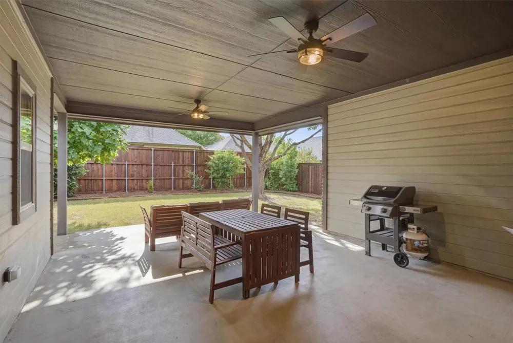 305 Delaware Street Burleson, TX 76028