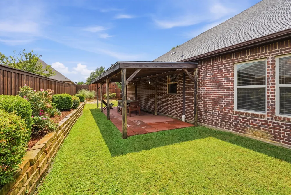 305 Delaware Street Burleson, TX 76028