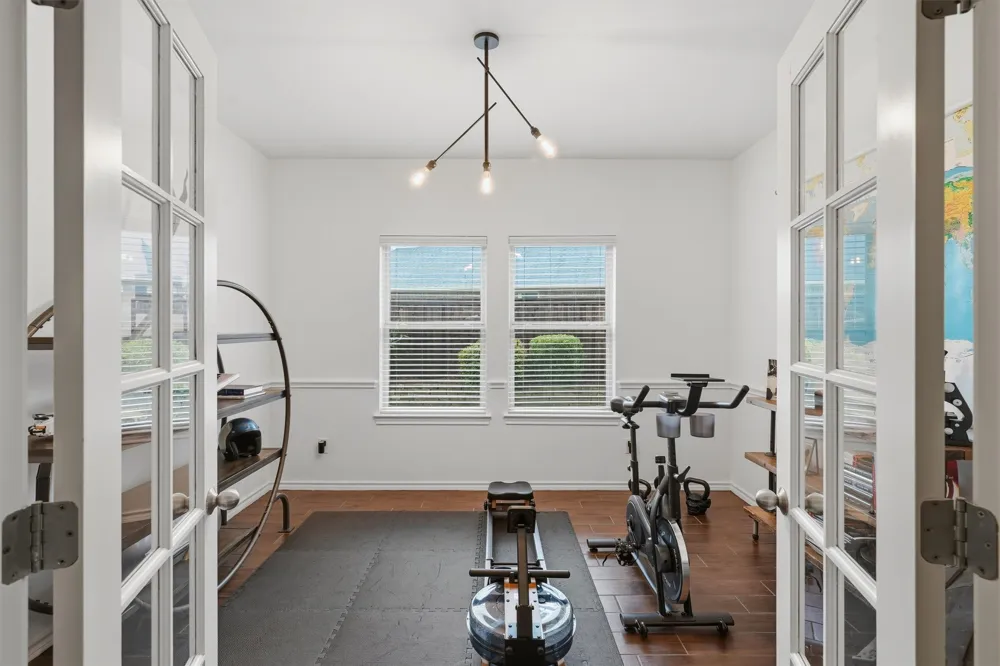 305 Delaware Street Burleson, TX 76028