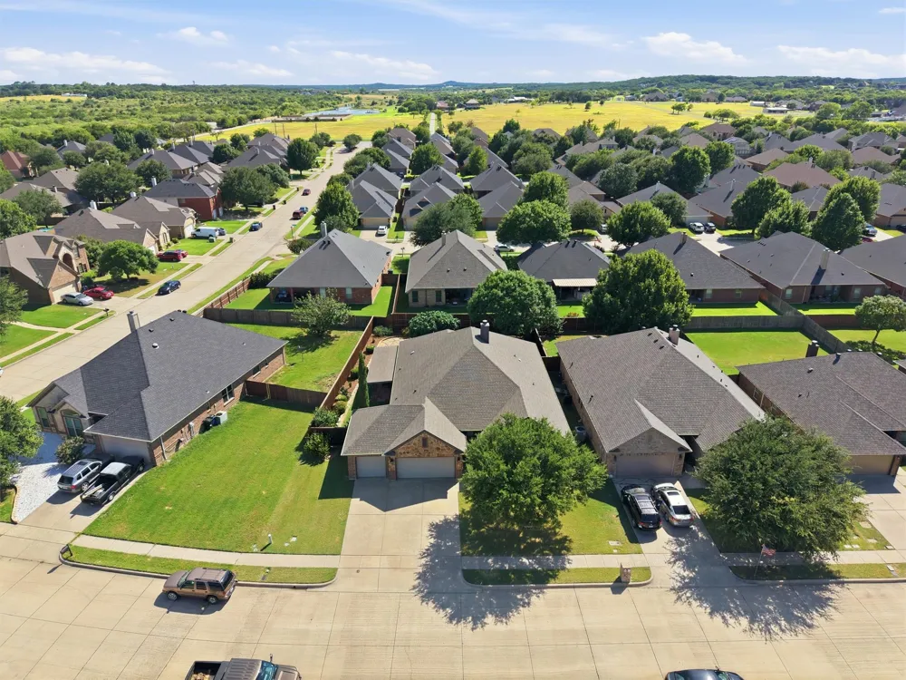 305 Delaware Street Burleson, TX 76028