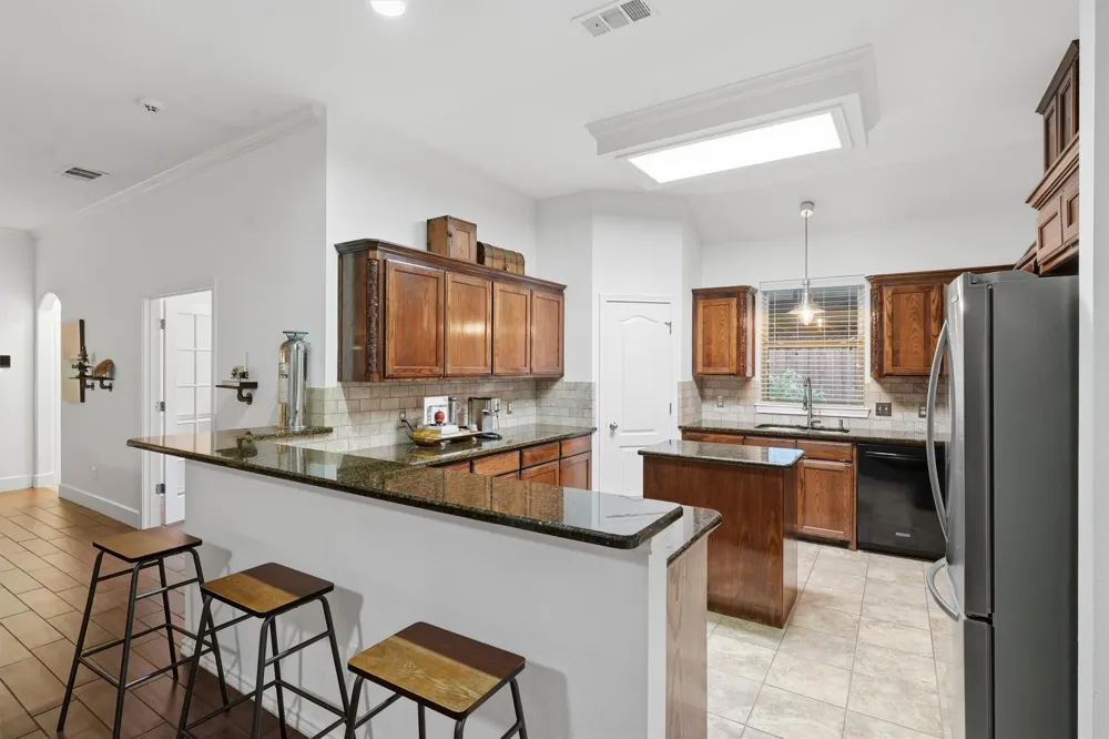 305 Delaware Street Burleson, TX 76028