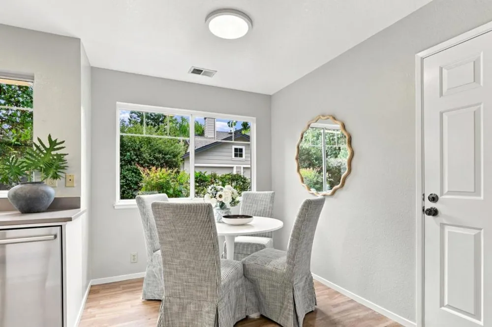 172 Ada Avenue #10 Mountain View, CA 94043