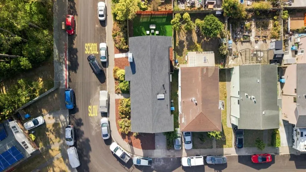 295 Edgewood Drive Foster City, CA 94404