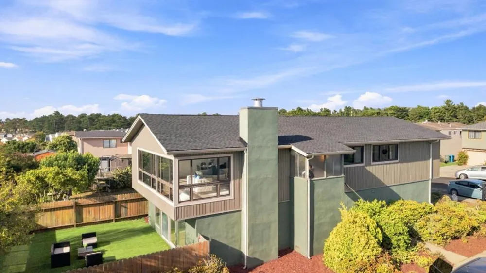 295 Edgewood Drive Foster City, CA 94404