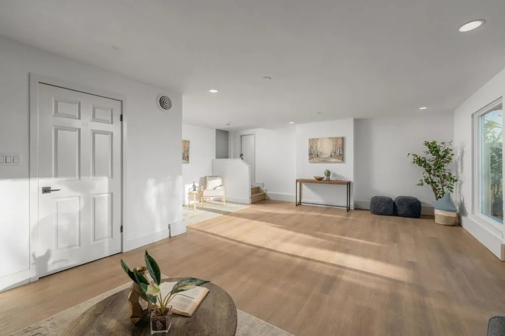 295 Edgewood Drive Foster City, CA 94404