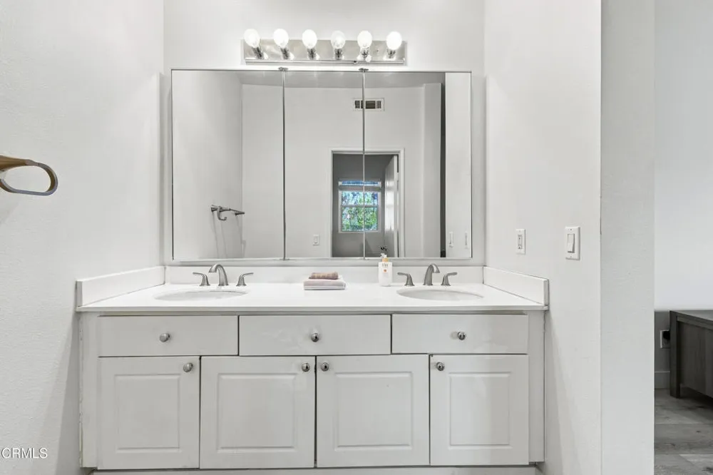 26951 Hillsborough Parkway #47 Valencia, CA 91354