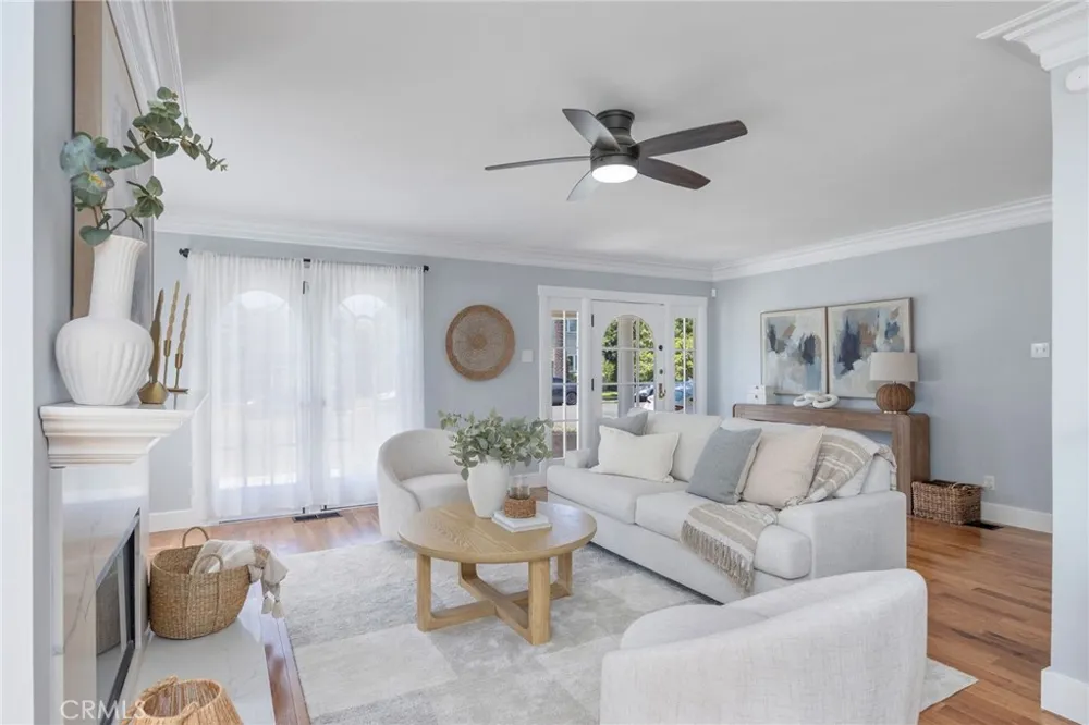 24 Lindero Long Beach, CA 90803