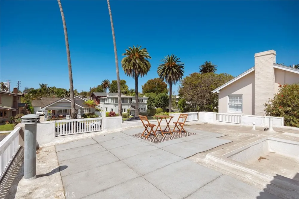 24 Lindero Long Beach, CA 90803