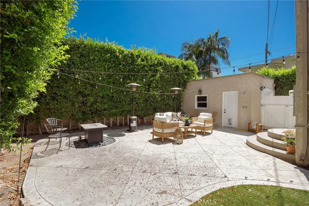 24 Lindero Long Beach, CA 90803
