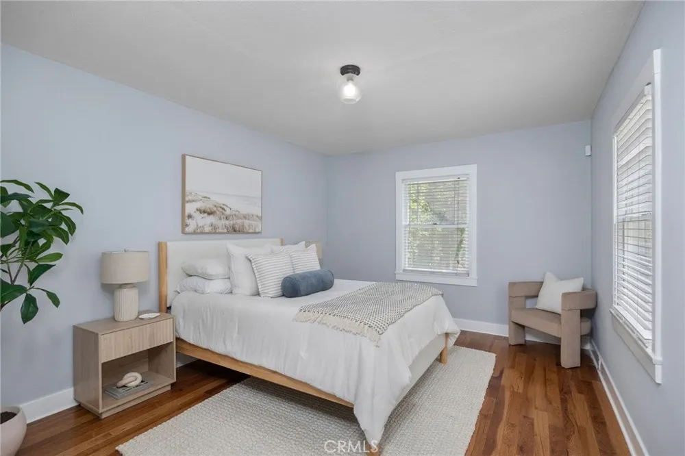 24 Lindero Long Beach, CA 90803