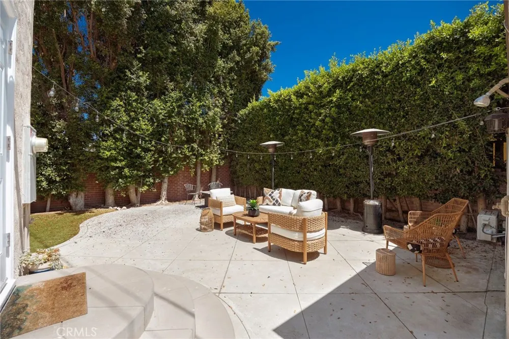24 Lindero Long Beach, CA 90803