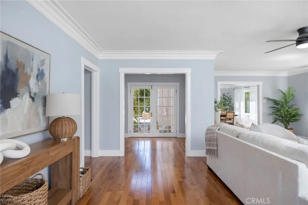 24 Lindero Long Beach, CA 90803