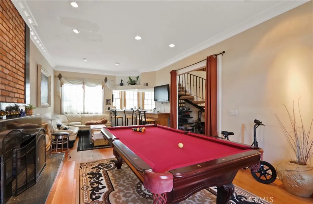 3561 Venture Drive Huntington Beach, CA 92649