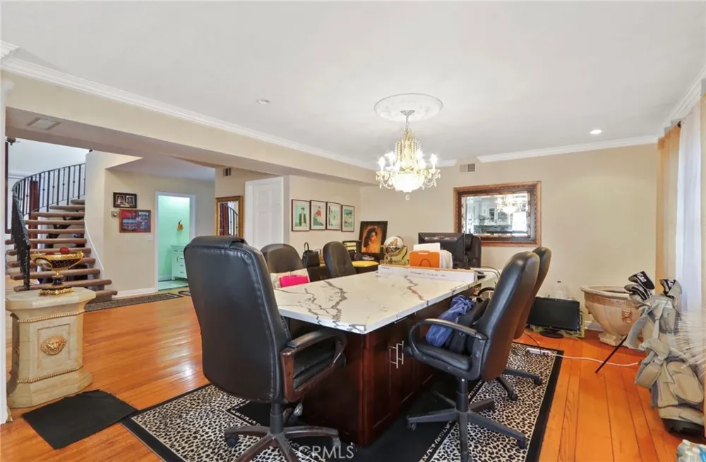3561 Venture Drive Huntington Beach, CA 92649