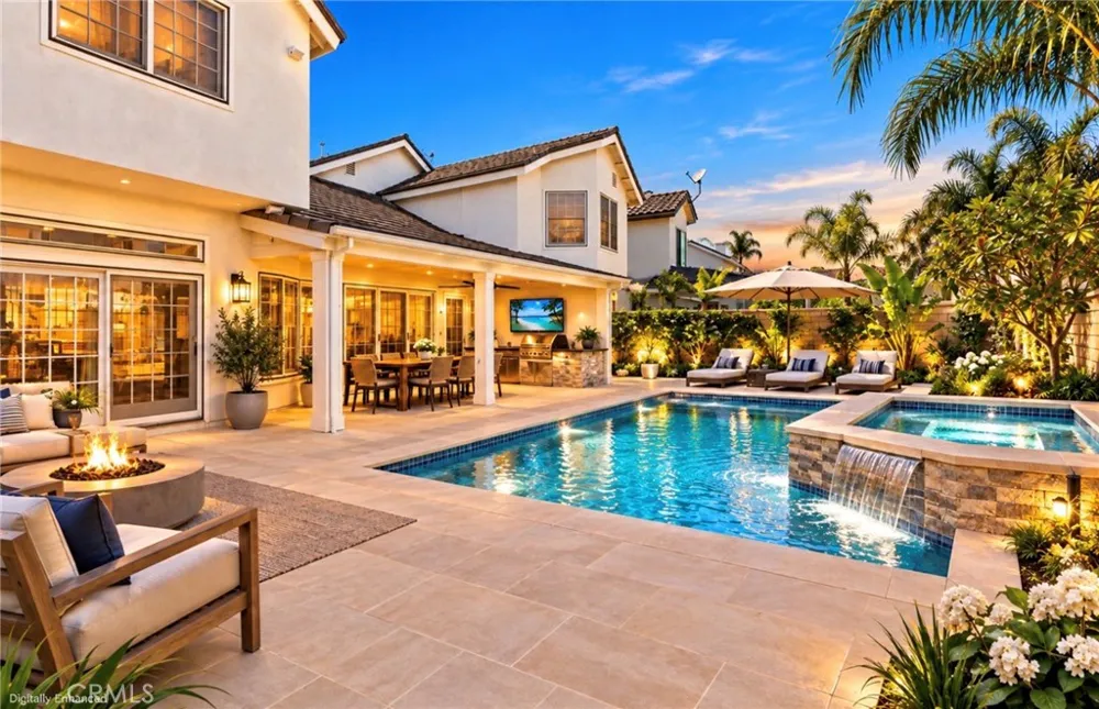 3561 Venture Drive Huntington Beach, CA 92649