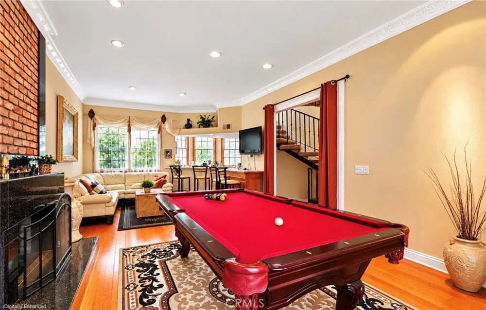 3561 Venture Drive Huntington Beach, CA 92649